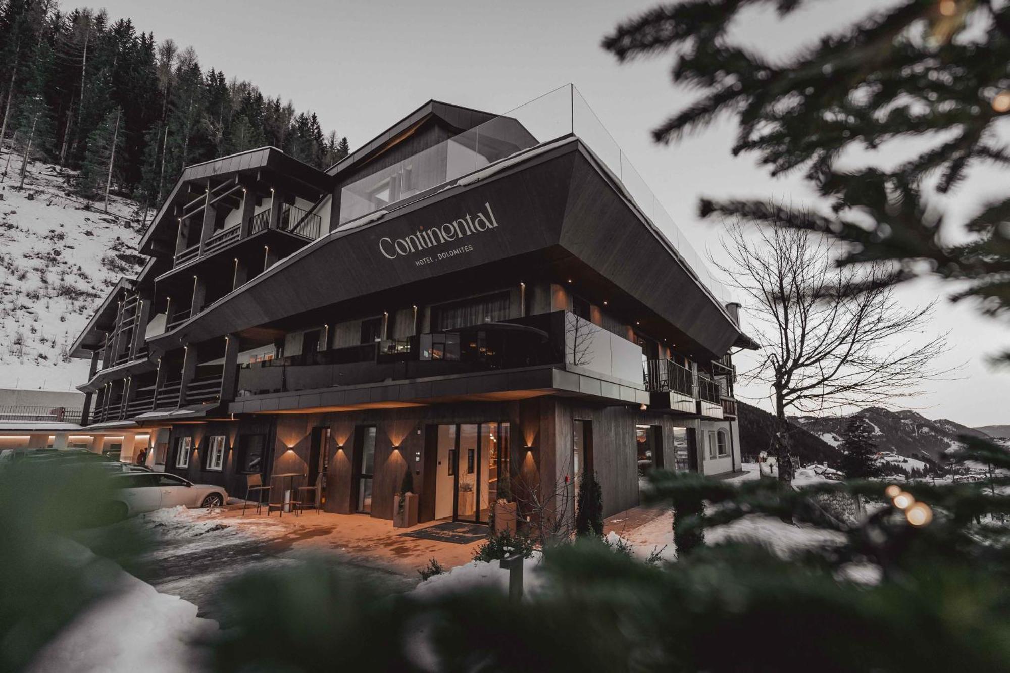 大陆酒店 塞尔瓦迪加尔代纳山谷 外观 照片